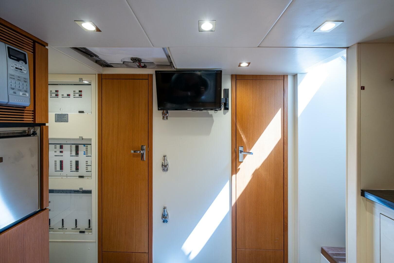 2015 Fairline 78 Squadron — photo 31