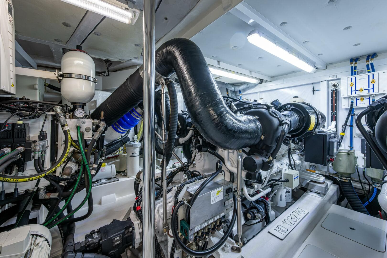 2015 Fairline 78 Squadron — photo 107