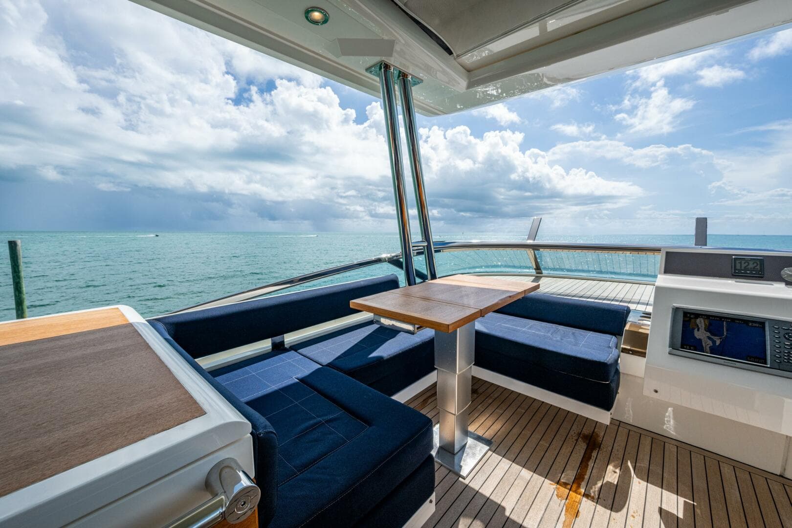 2015 Fairline 78 Squadron — photo 43