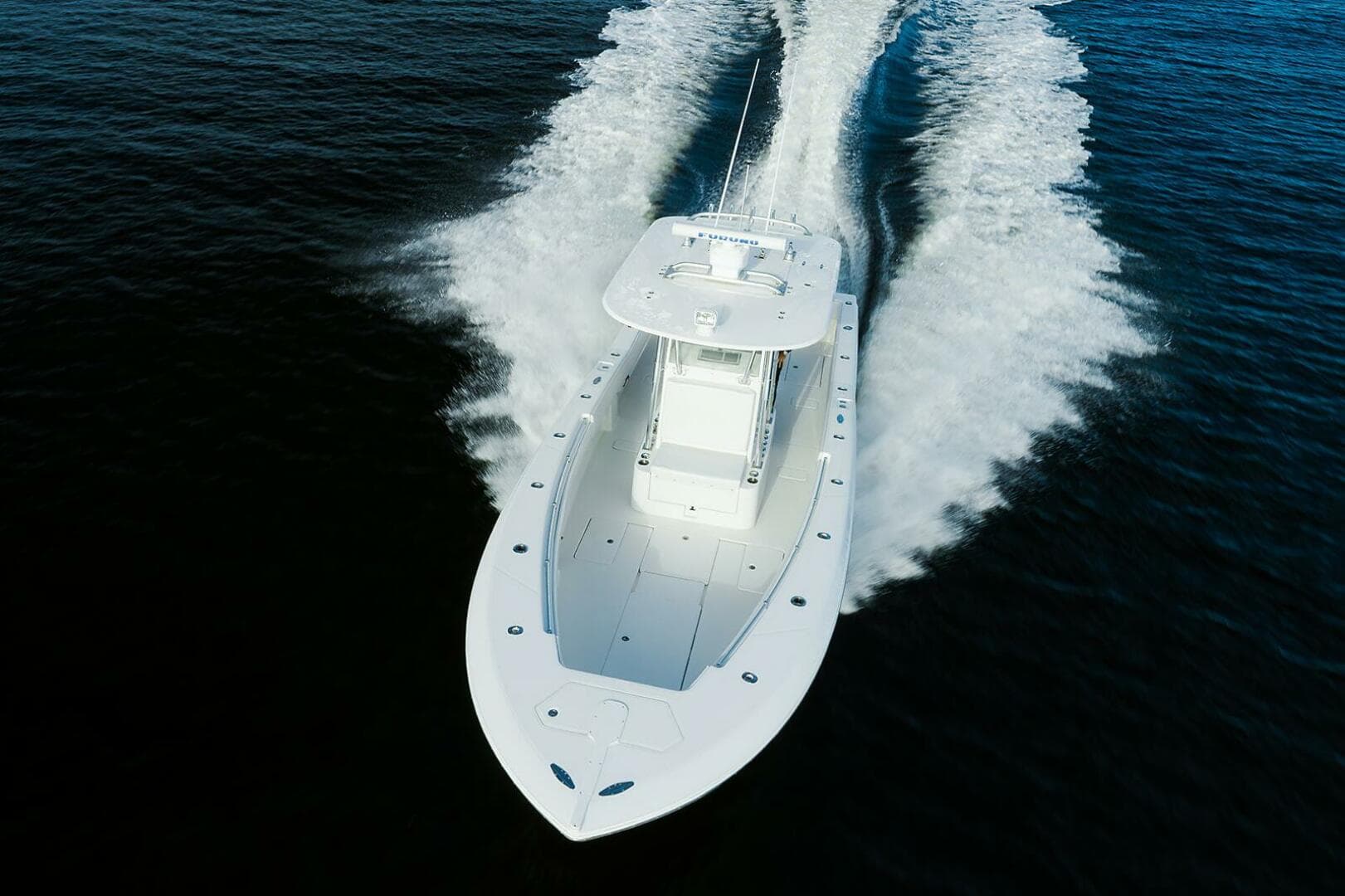 2007 Invincible 33 Open — photo 4