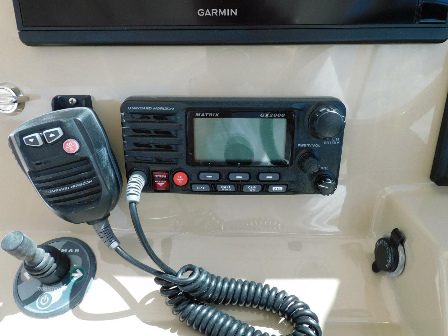 2016 Pursuit 325 Dual Console — photo 20