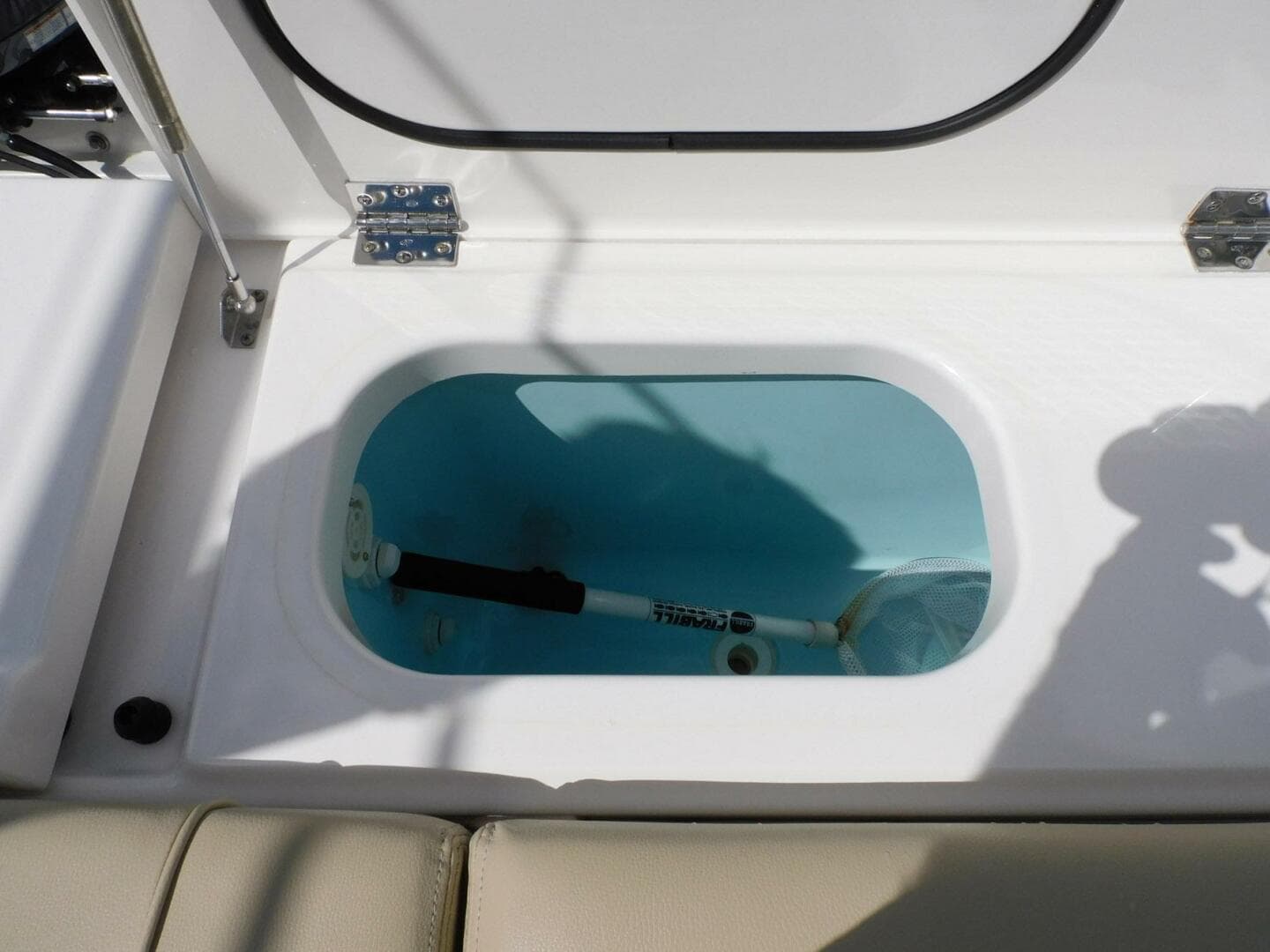 2016 Pursuit 325 Dual Console — photo 36