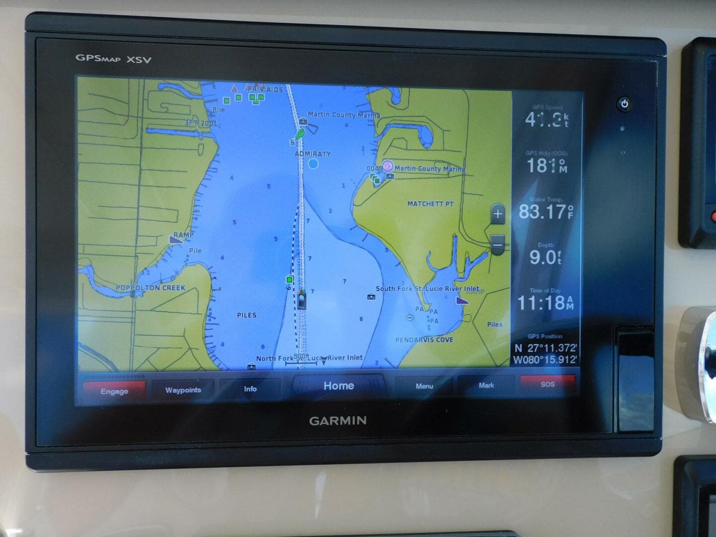 2016 Pursuit 325 Dual Console — photo 18