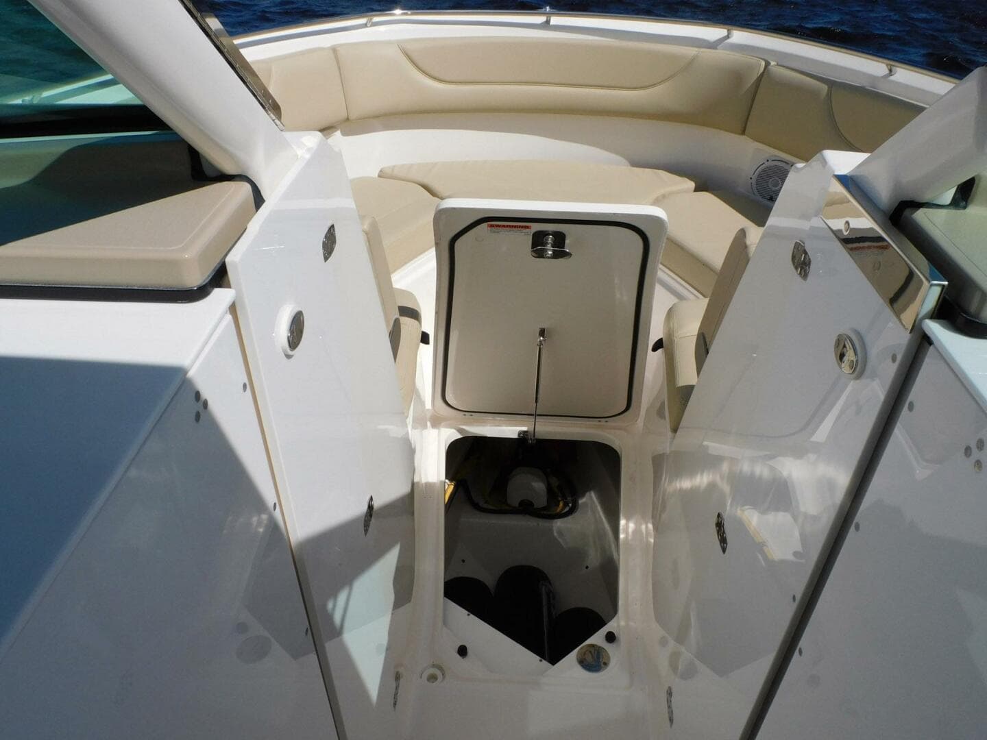2016 Pursuit 325 Dual Console — photo 7