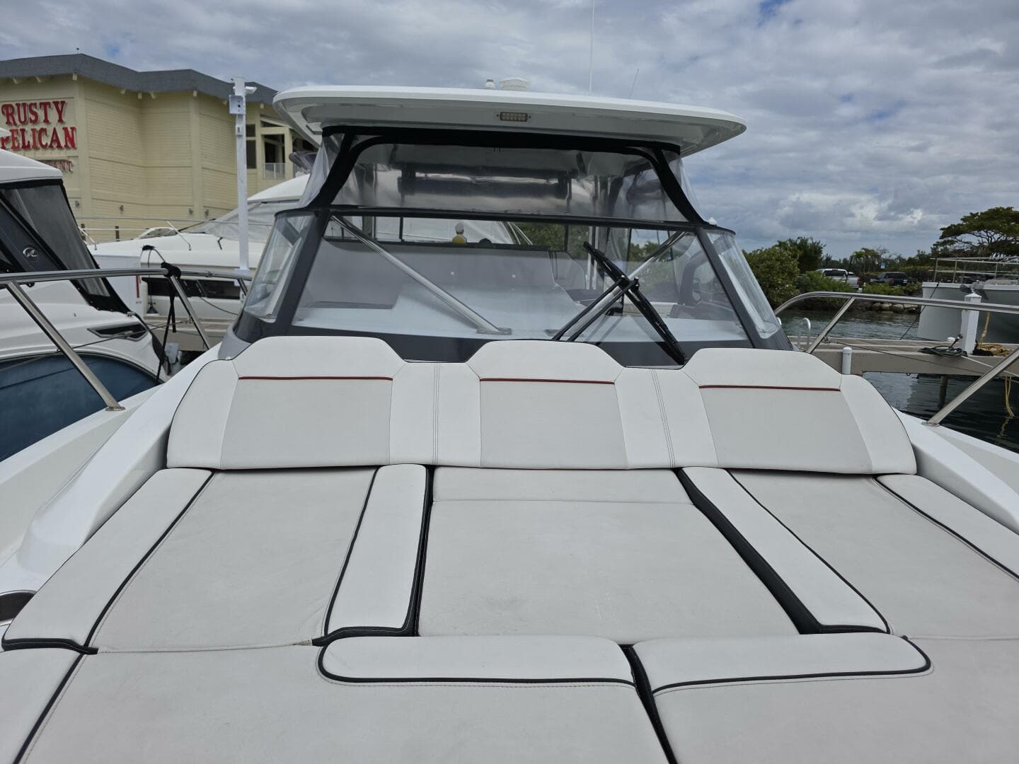 2022 Jeanneau Leader 10.5 WA Series 2 — photo 10
