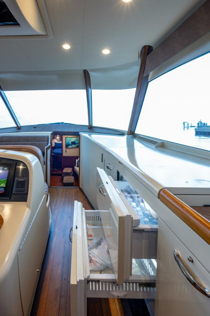 2017 Custom Carolina French Yachts Custom Express Sportfish — photo 24