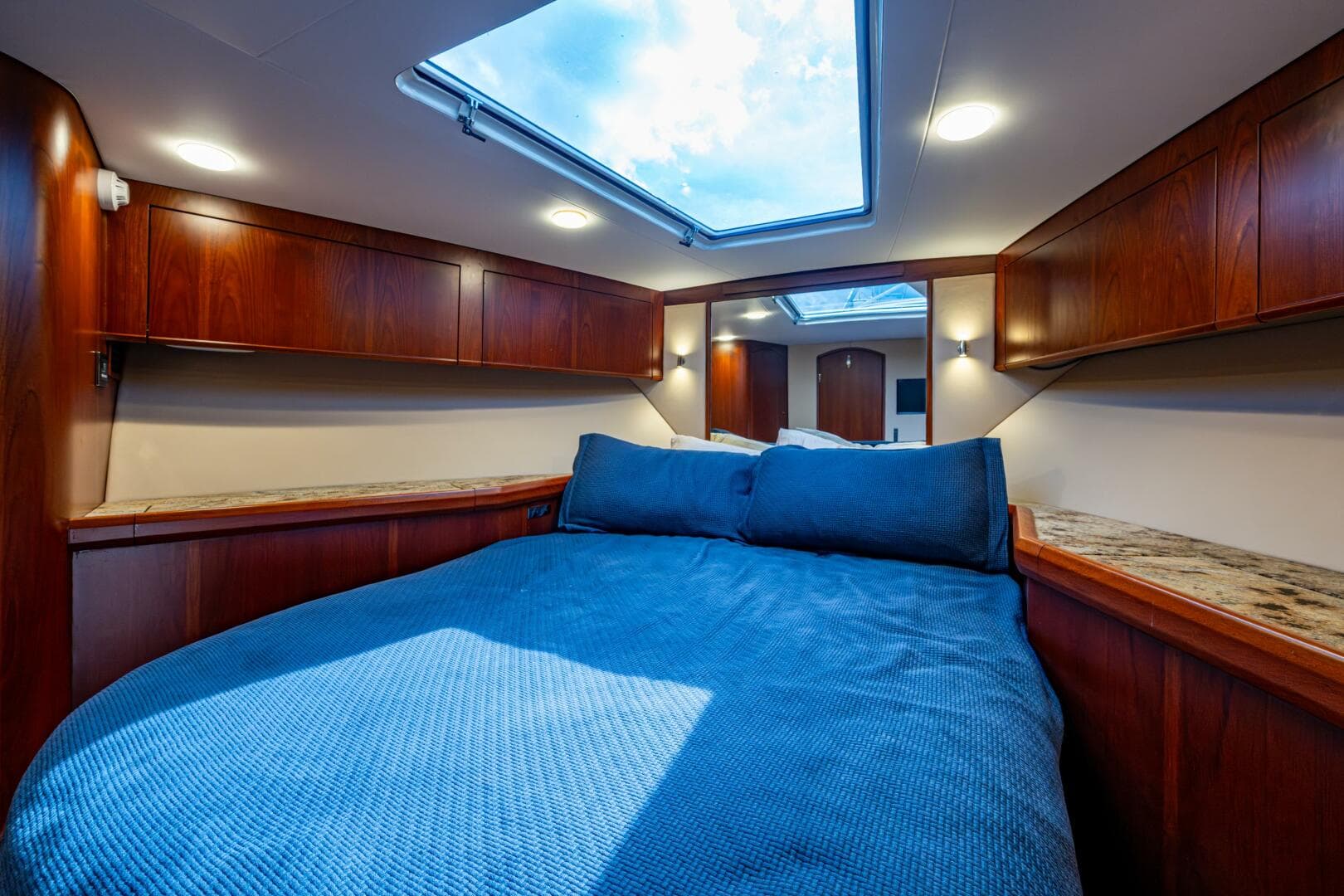 2017 Custom Carolina French Yachts Custom Express Sportfish — photo 27