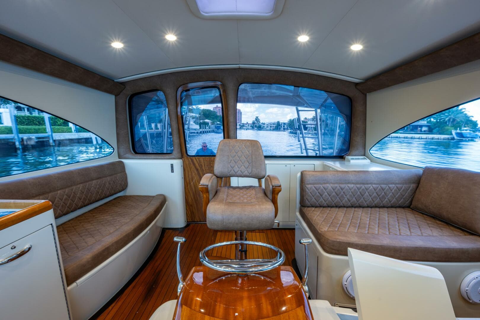 2017 Custom Carolina French Yachts Custom Express Sportfish — photo 21