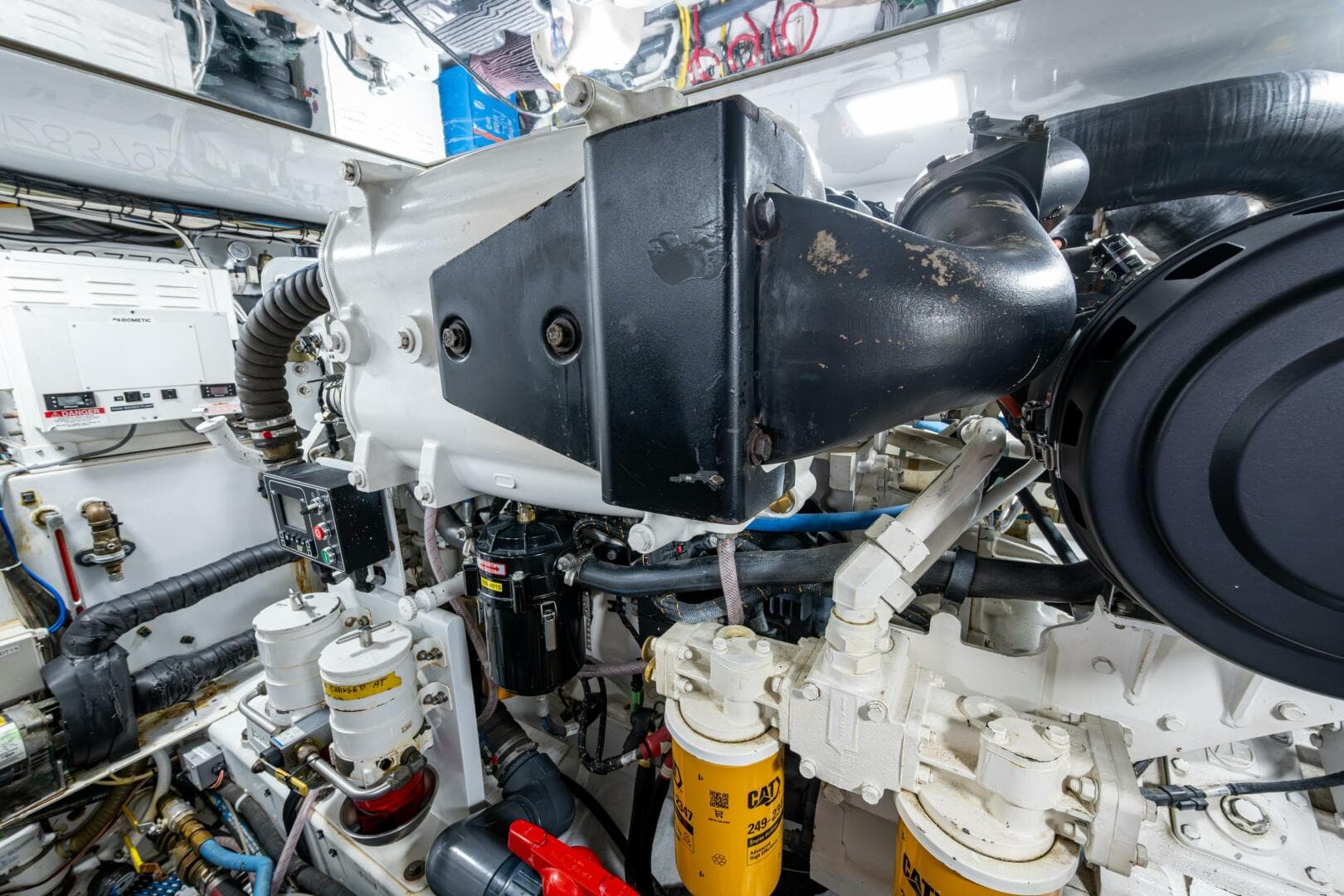 2017 Custom Carolina French Yachts Custom Express Sportfish — photo 47