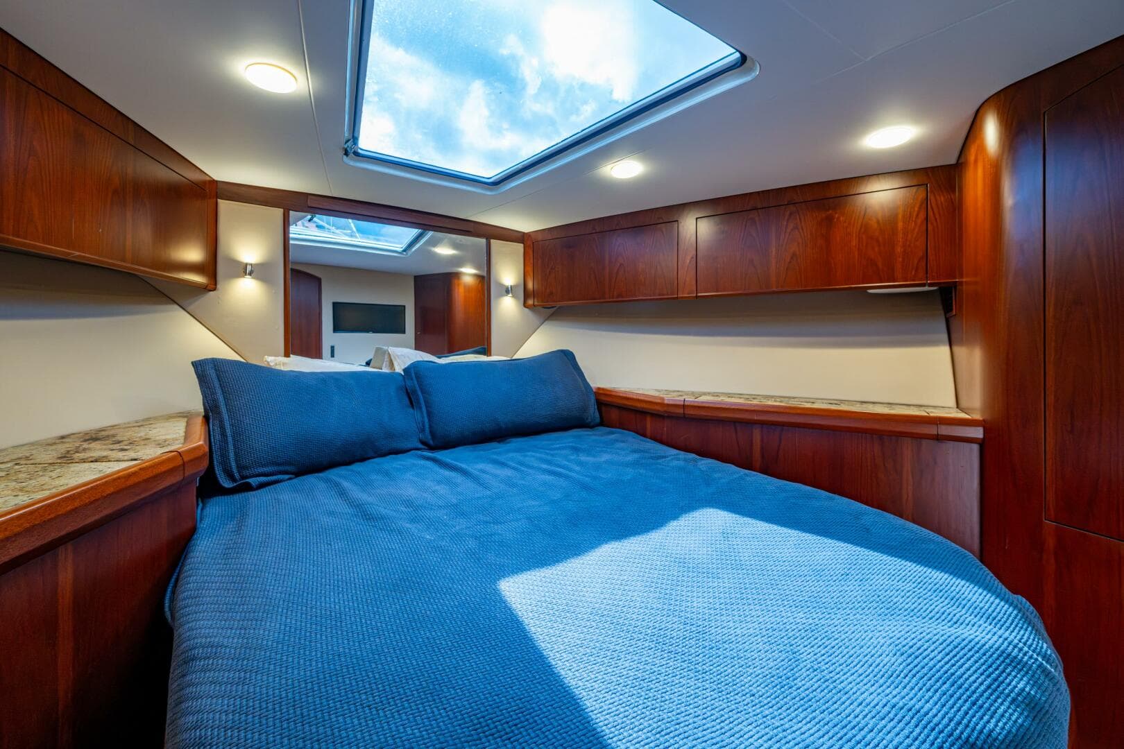 2017 Custom Carolina French Yachts Custom Express Sportfish — photo 28