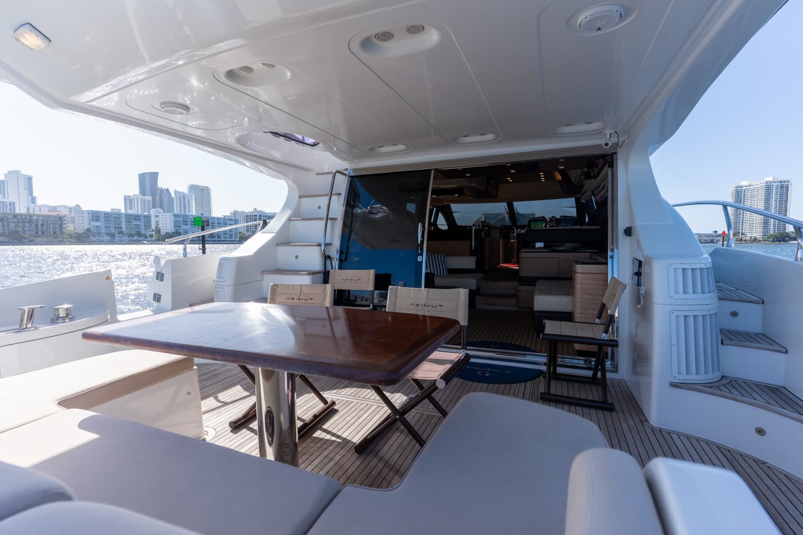 2014 Azimut 64 Flybridge — photo 45