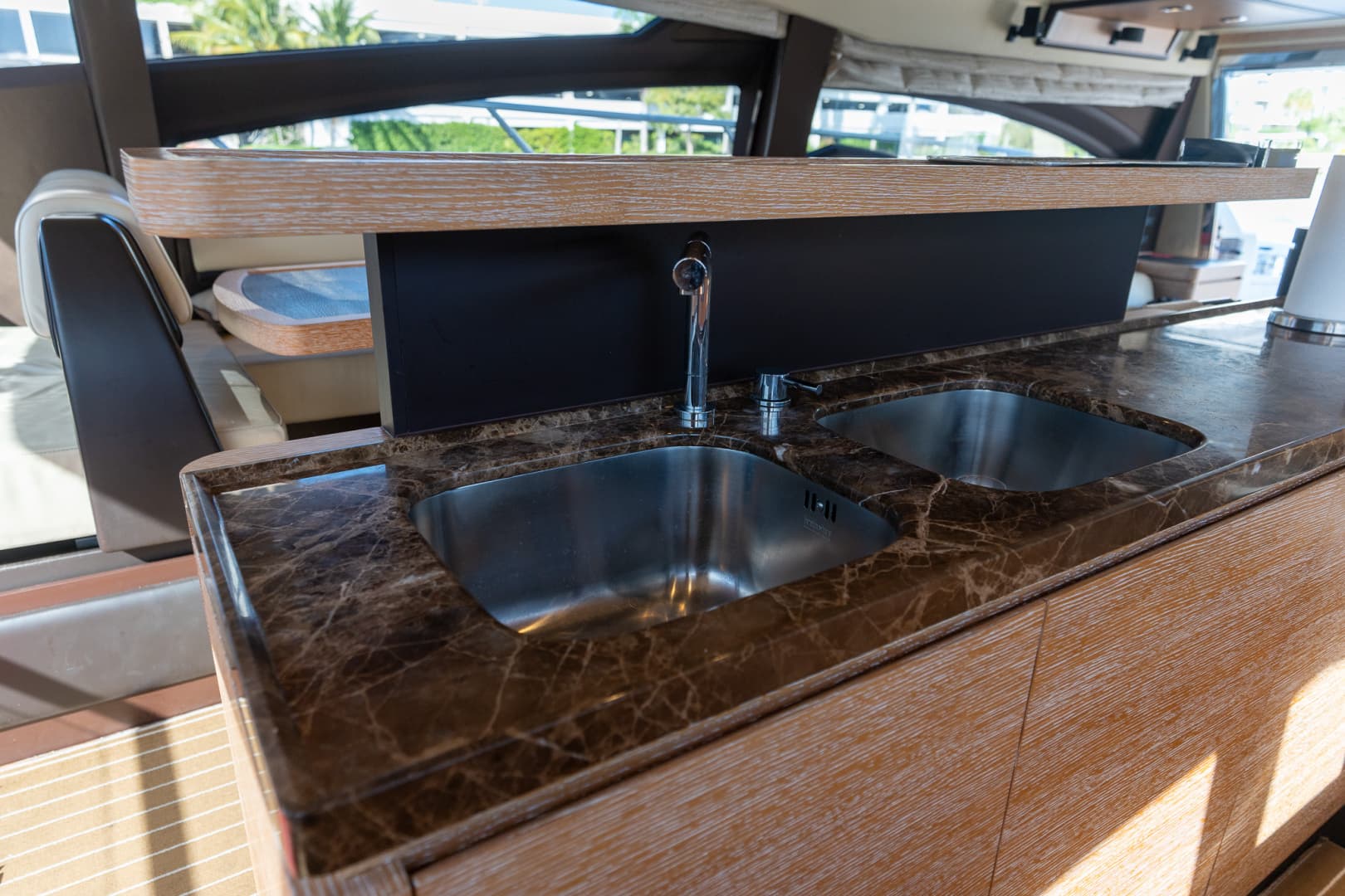 2014 Azimut 64 Flybridge — photo 29