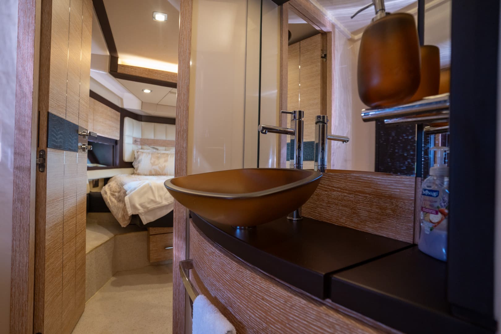 2014 Azimut 64 Flybridge — photo 16