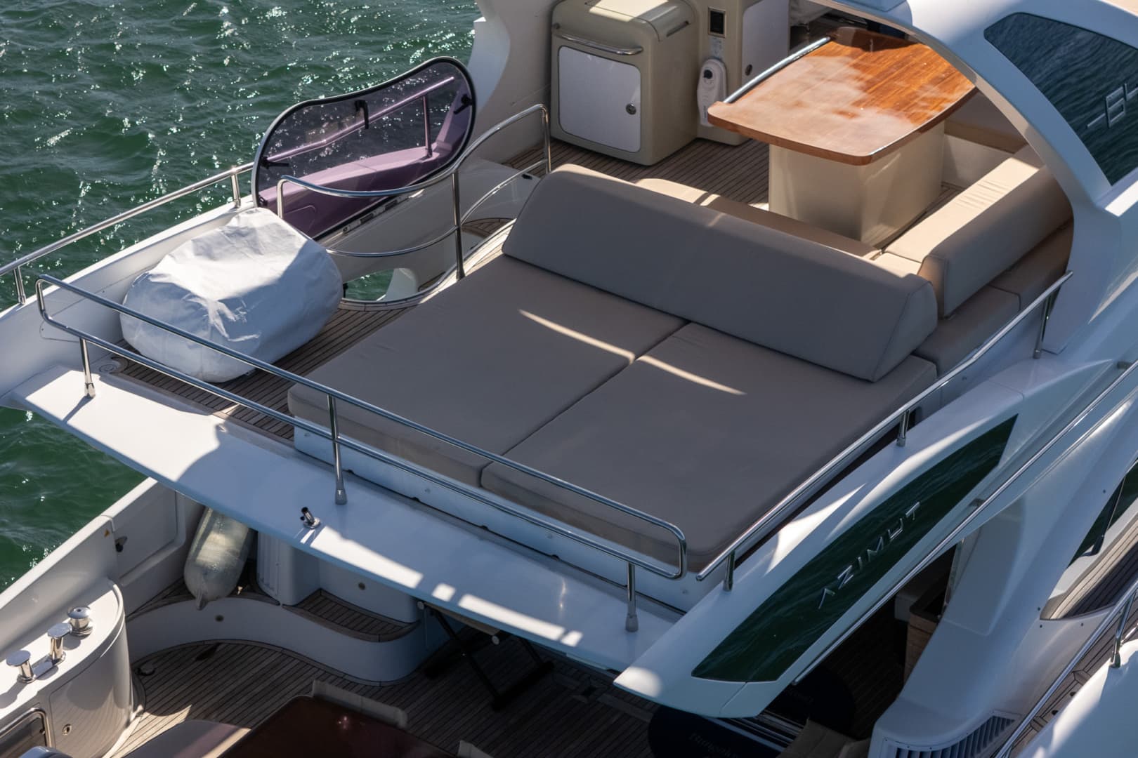 2014 Azimut 64 Flybridge — photo 69