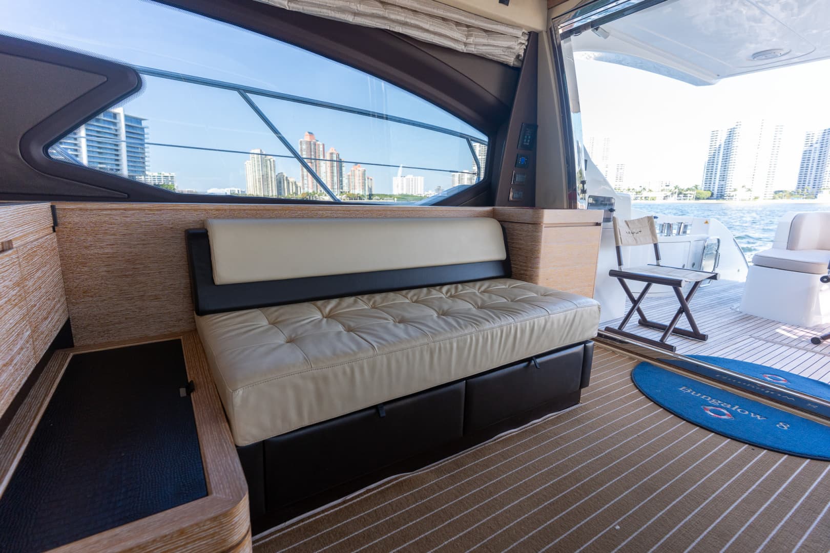 2014 Azimut 64 Flybridge — photo 39