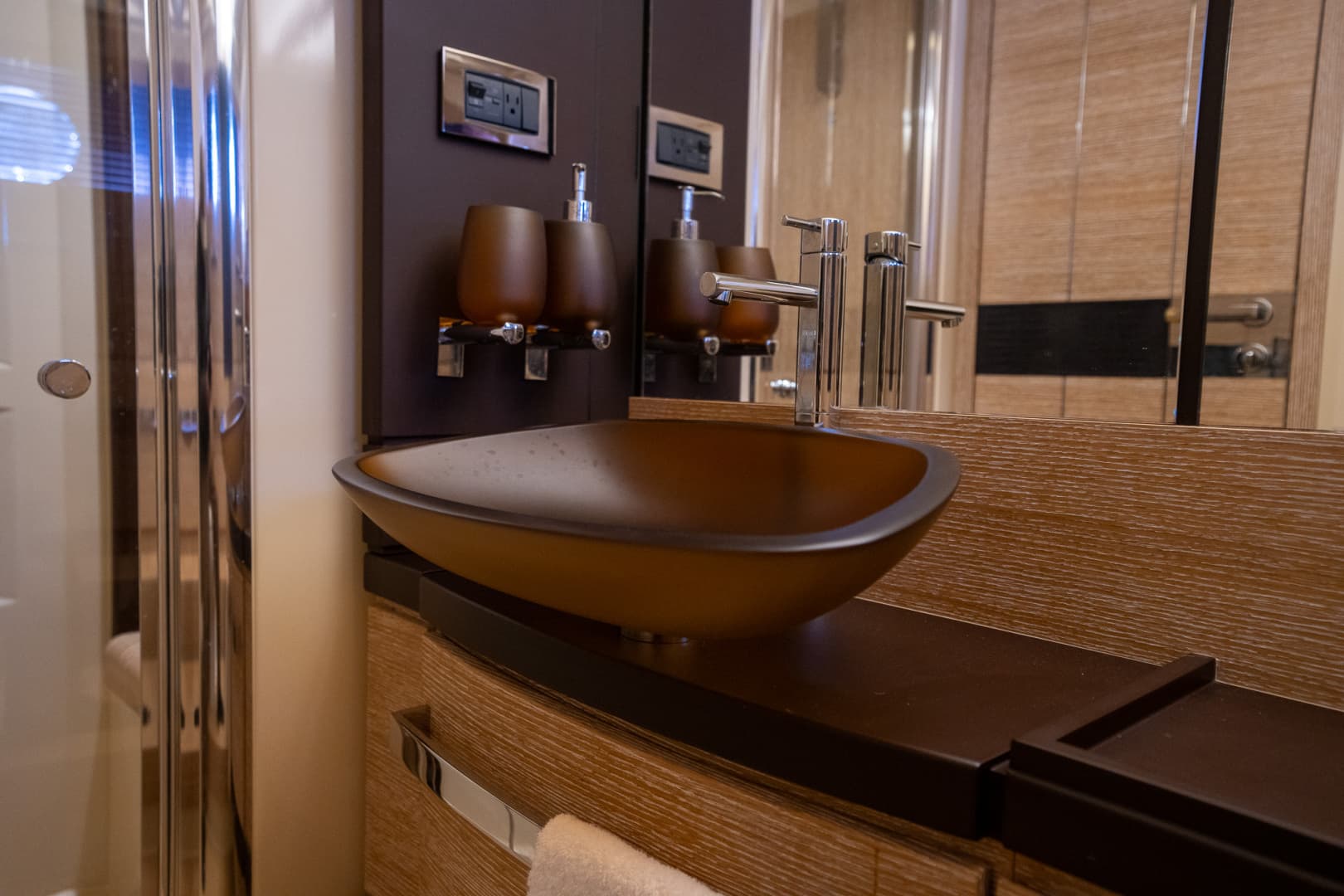 2014 Azimut 64 Flybridge — photo 18