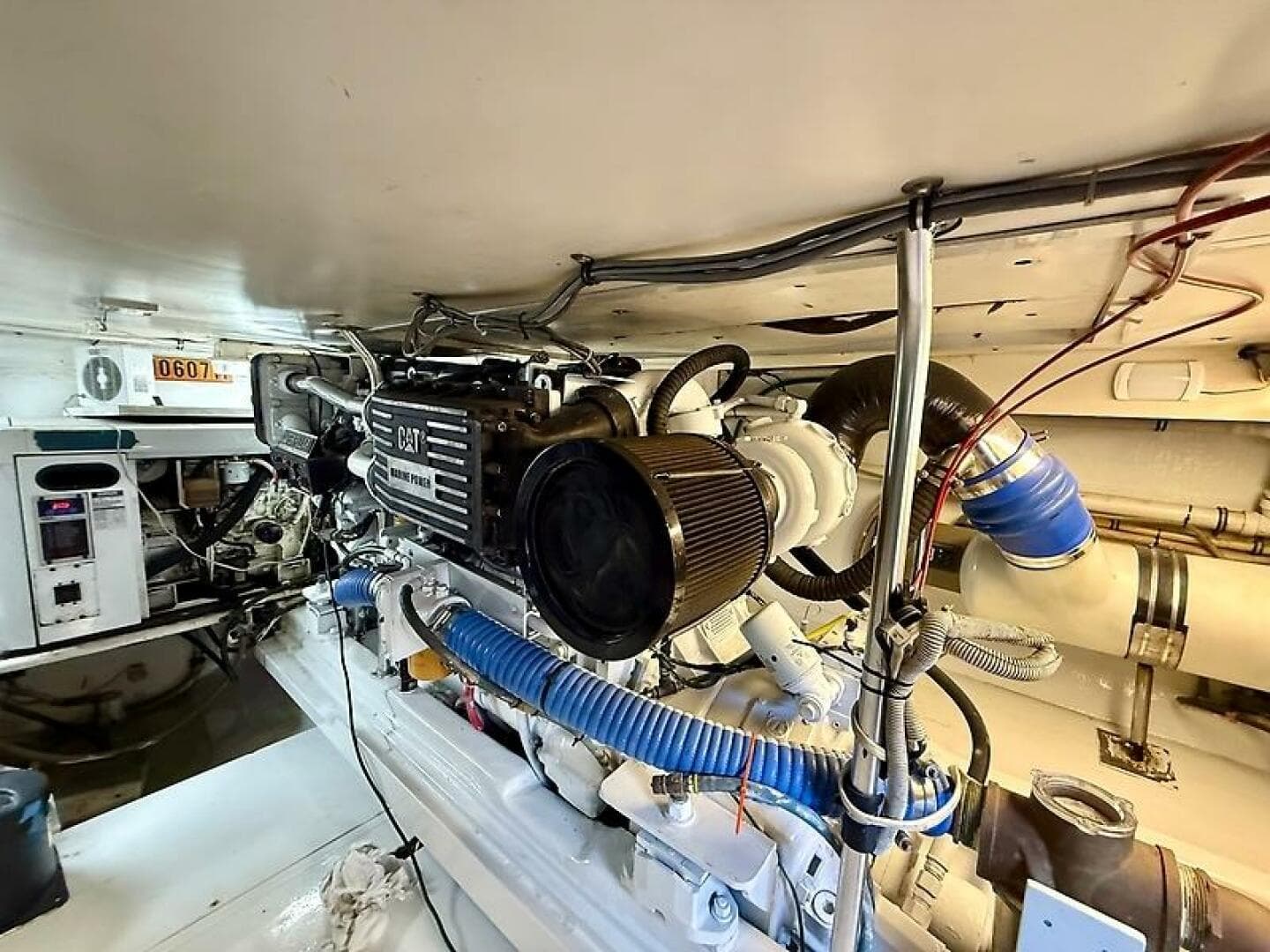 1998 Buddy Davis 52 Convertible — photo 18