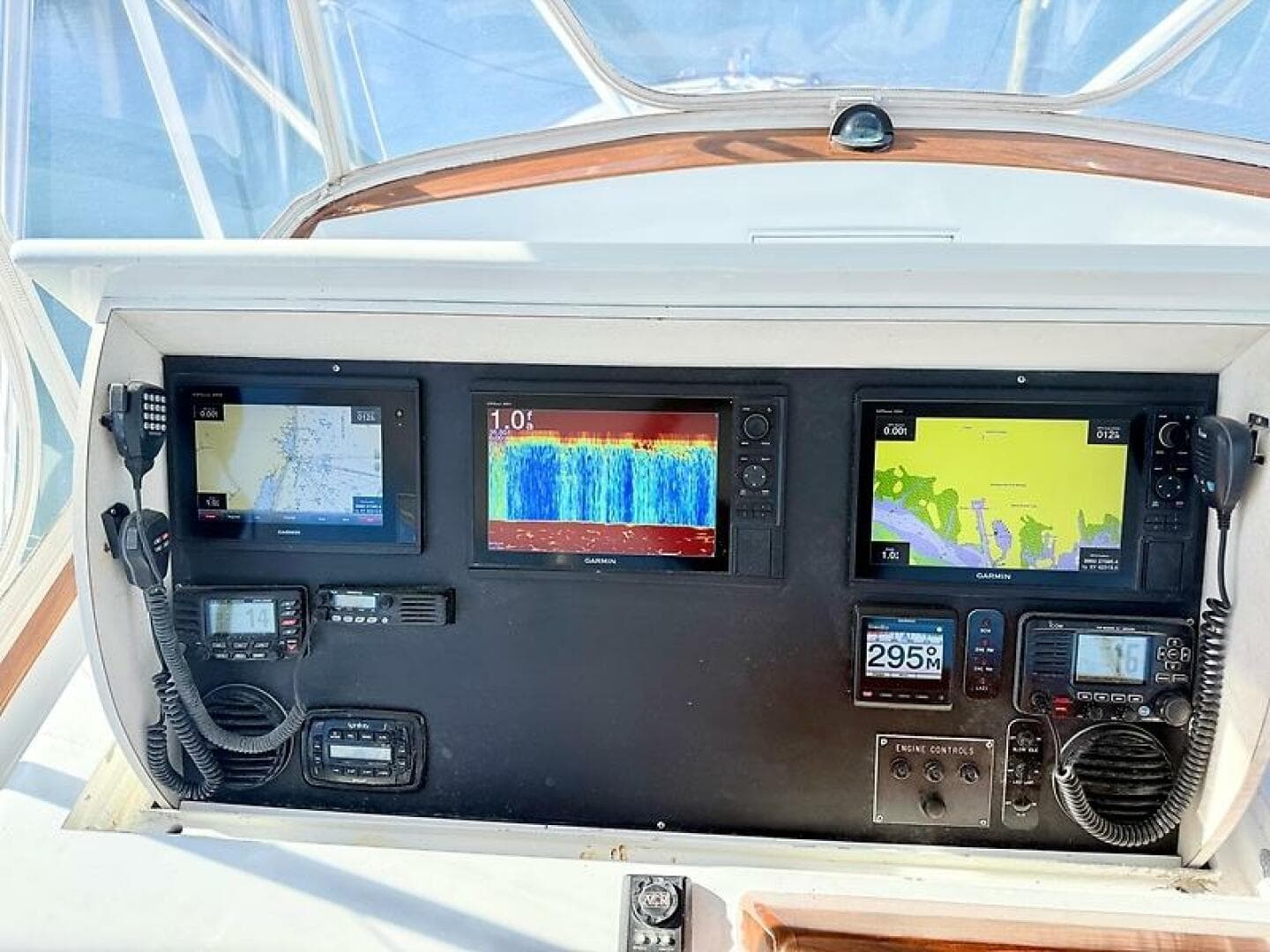 1998 Buddy Davis 52 Convertible — photo 9