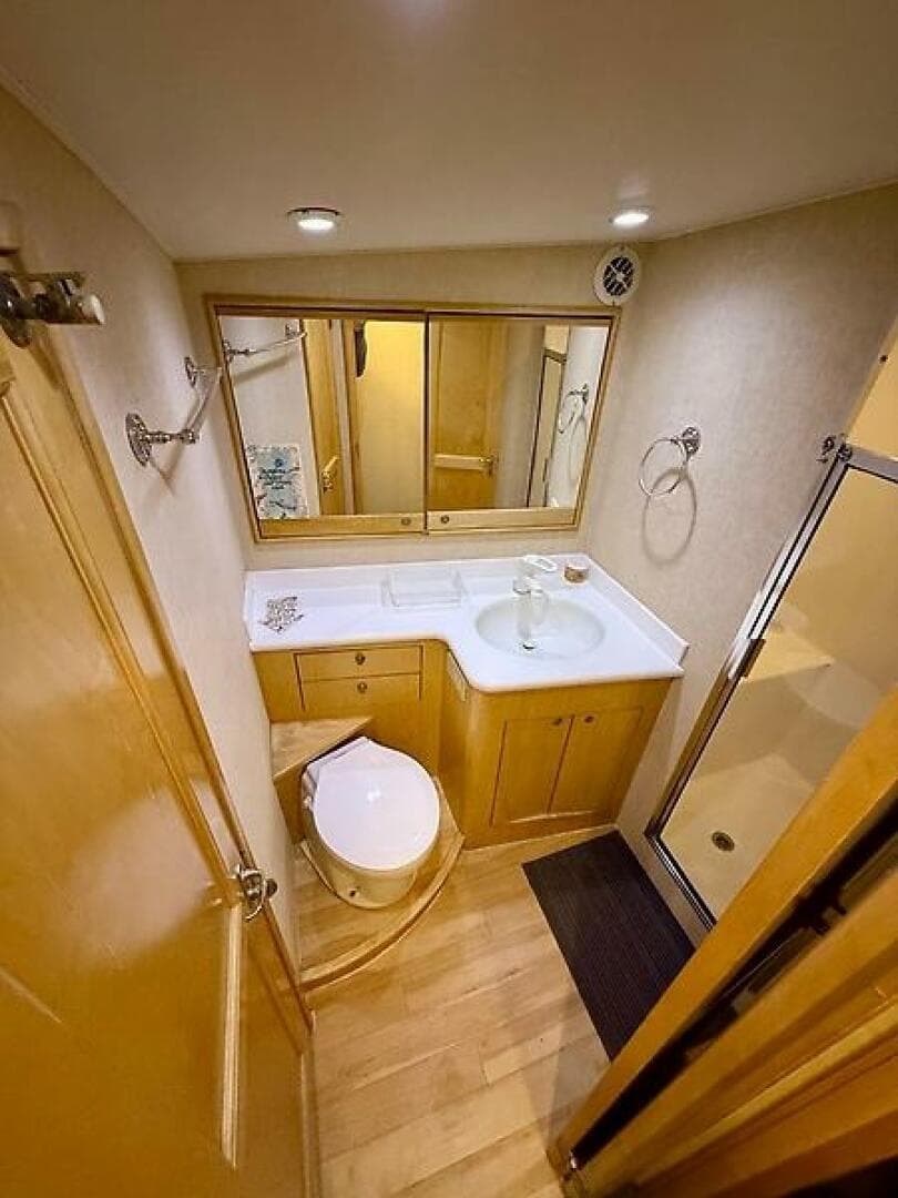 1998 Buddy Davis 52 Convertible — photo 37