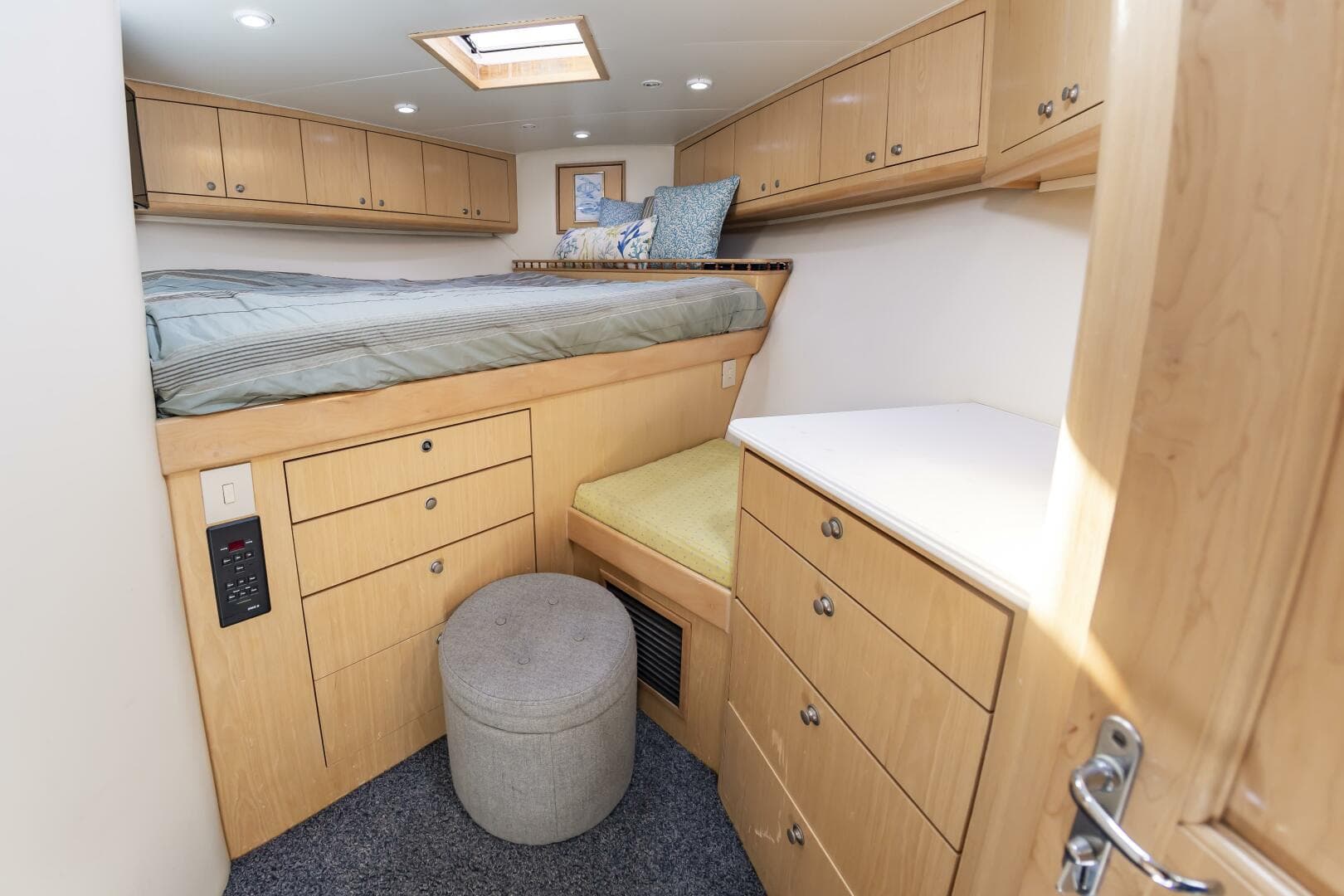 1998 Buddy Davis 52 Convertible — photo 35