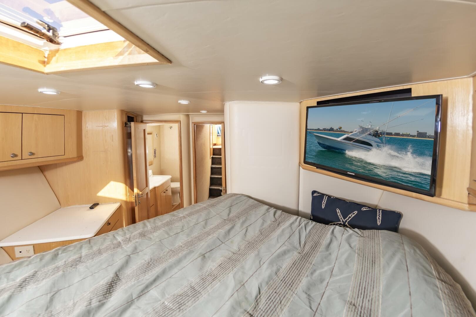 1998 Buddy Davis 52 Convertible — photo 37