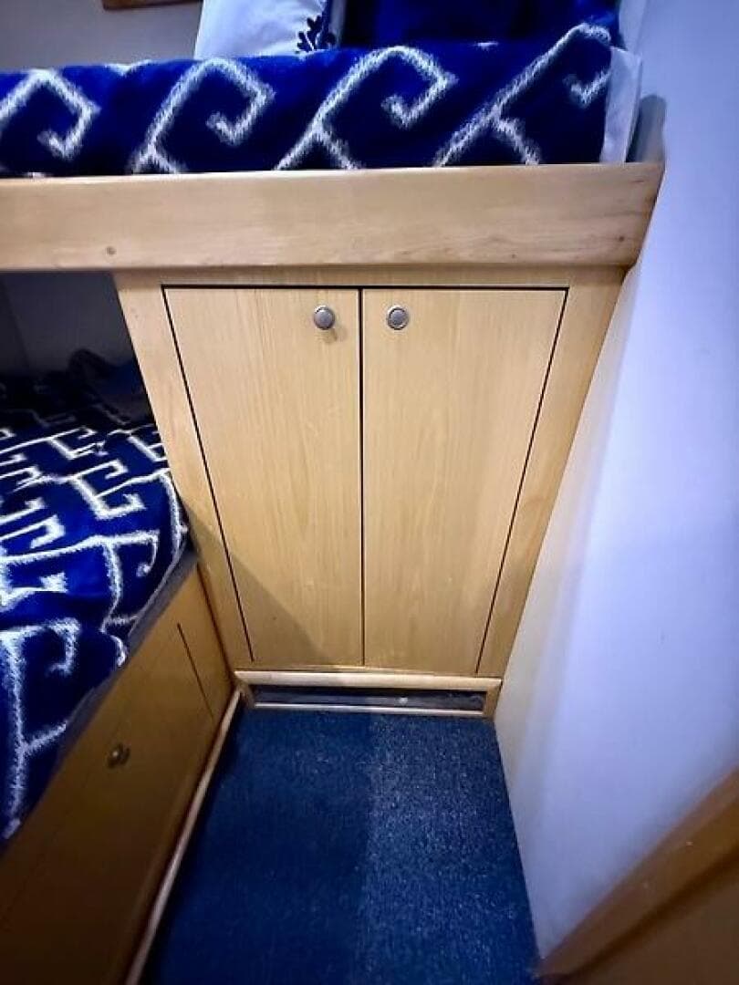 1998 Buddy Davis 52 Convertible — photo 36