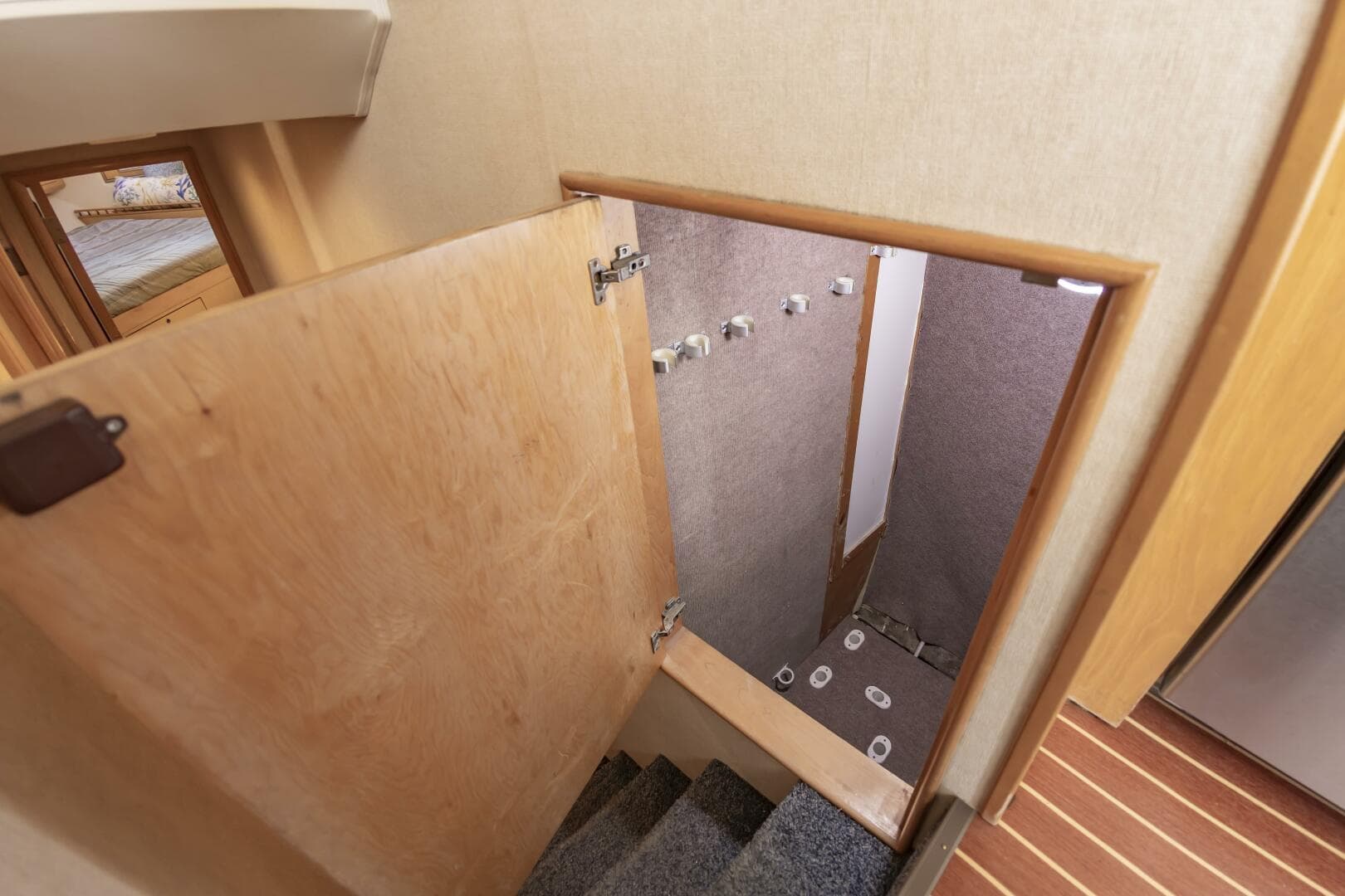 1998 Buddy Davis 52 Convertible — photo 30