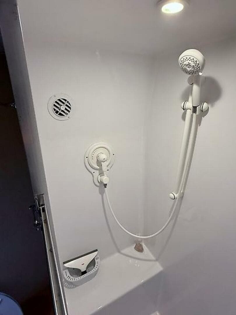 1998 Buddy Davis 52 Convertible — photo 43