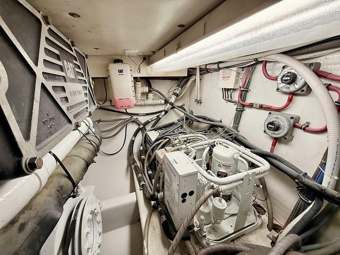 1998 Buddy Davis 52 Convertible — photo 24