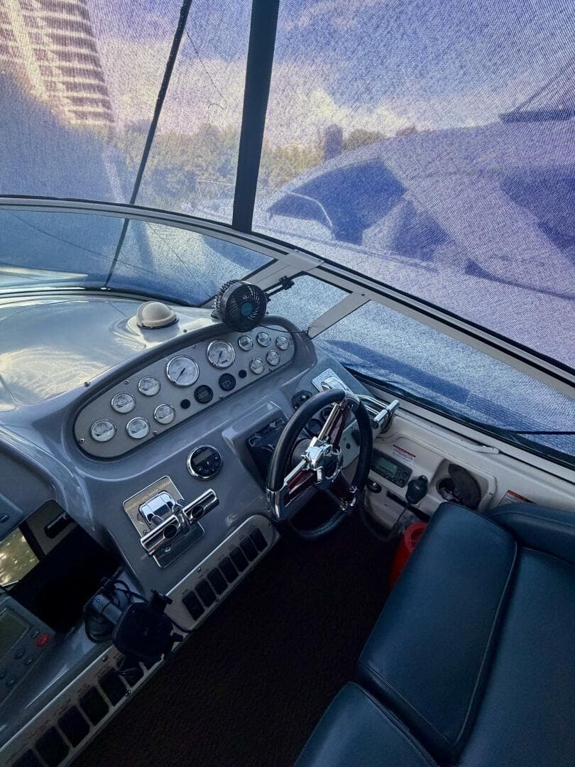 2007 Cruisers Yachts 370 Express — photo 19