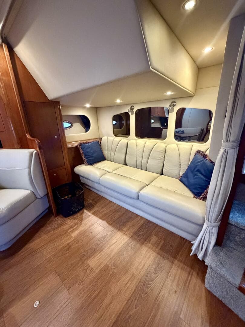 2007 Cruisers Yachts 370 Express — photo 7