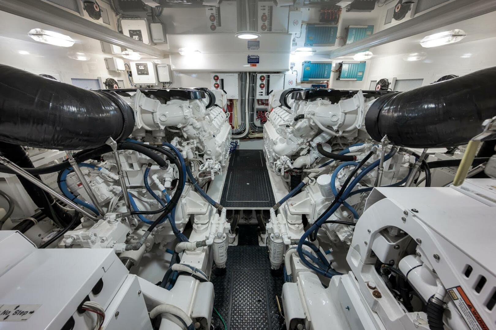 2015 Viking 52 Sport Coupe — photo 69