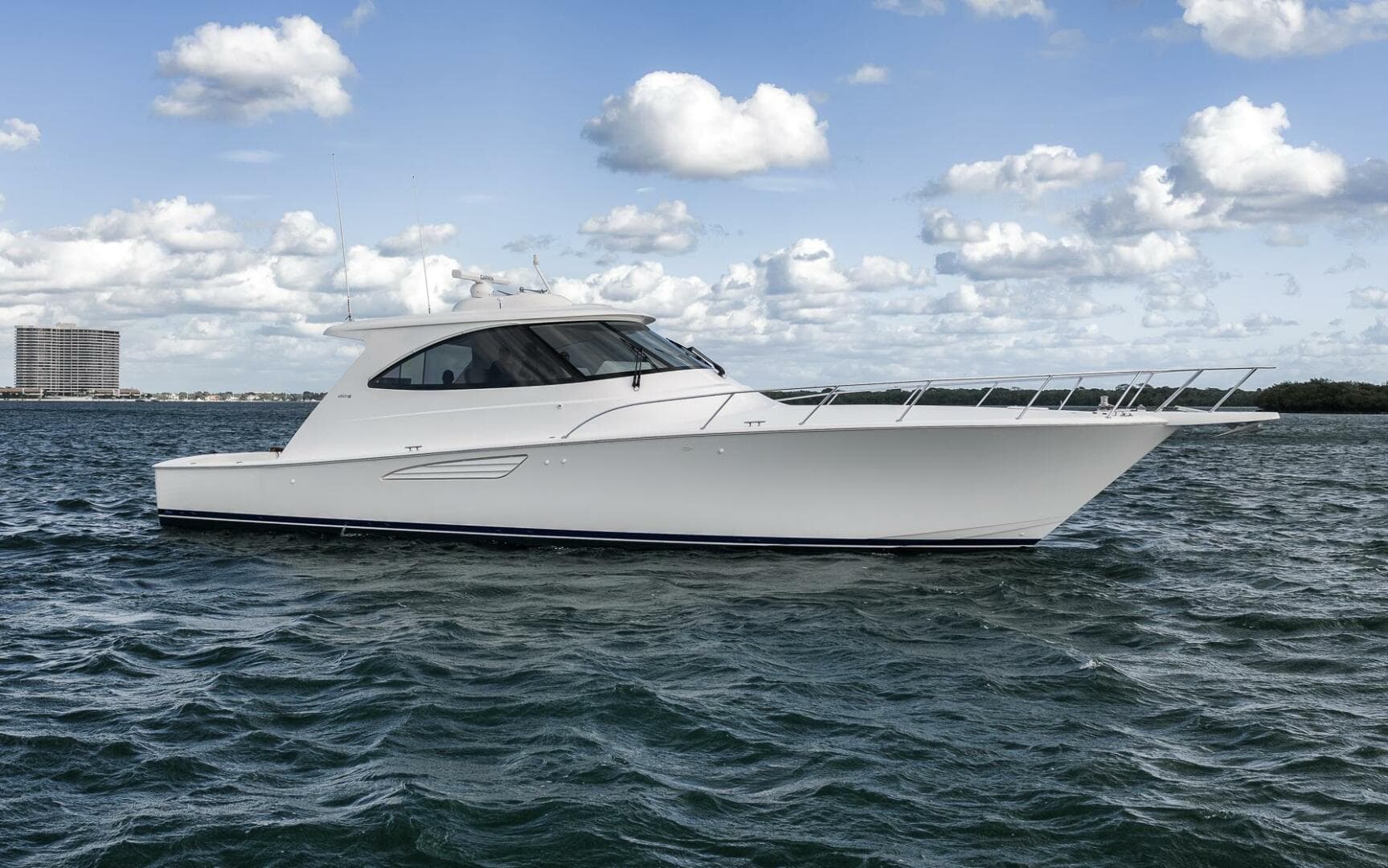 2015 Viking 52 Sport Coupe — photo 13