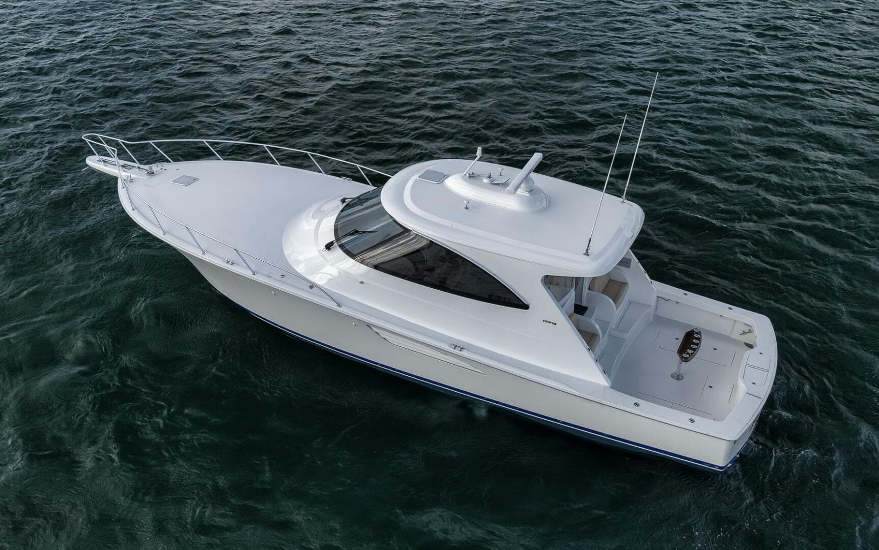 2015 Viking 52 Sport Coupe — photo 9