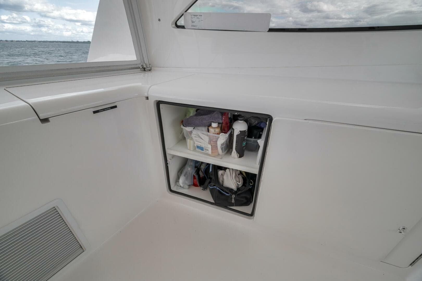 2015 Viking 52 Sport Coupe — photo 50