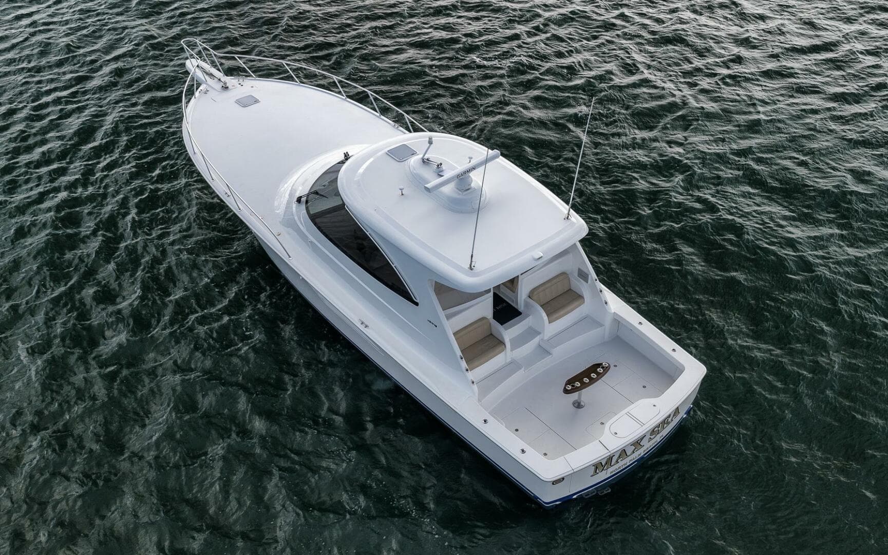 2015 Viking 52 Sport Coupe — photo 10