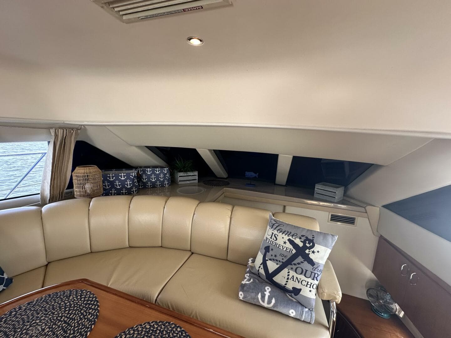 2005 Carver 36 SS — photo 34