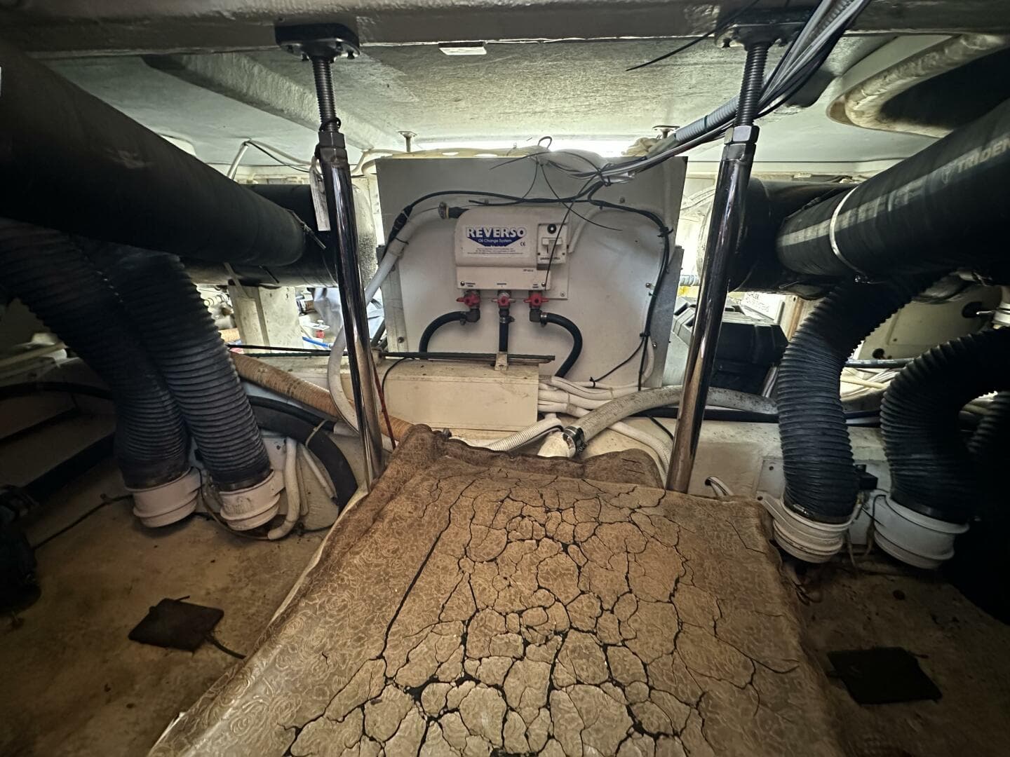 2005 Carver 36 SS — photo 56