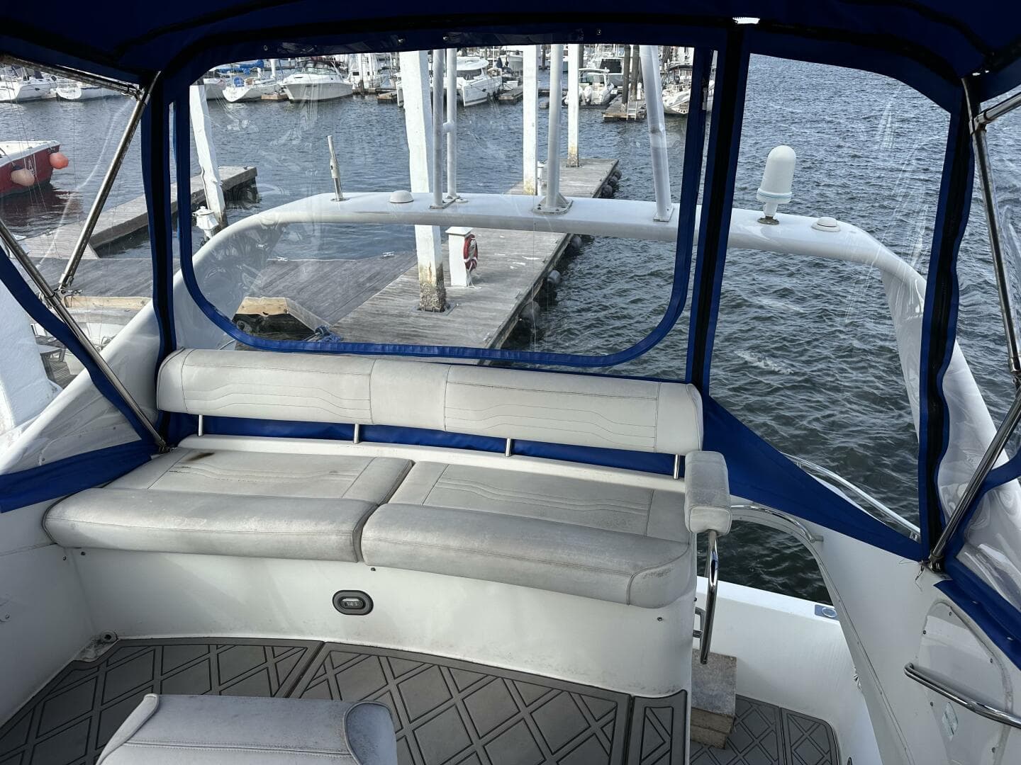 2005 Carver 36 SS — photo 19