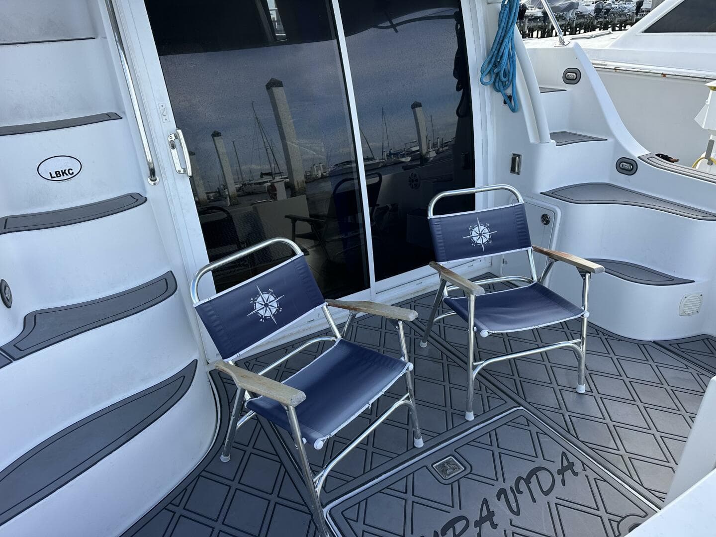 2005 Carver 36 SS — photo 15