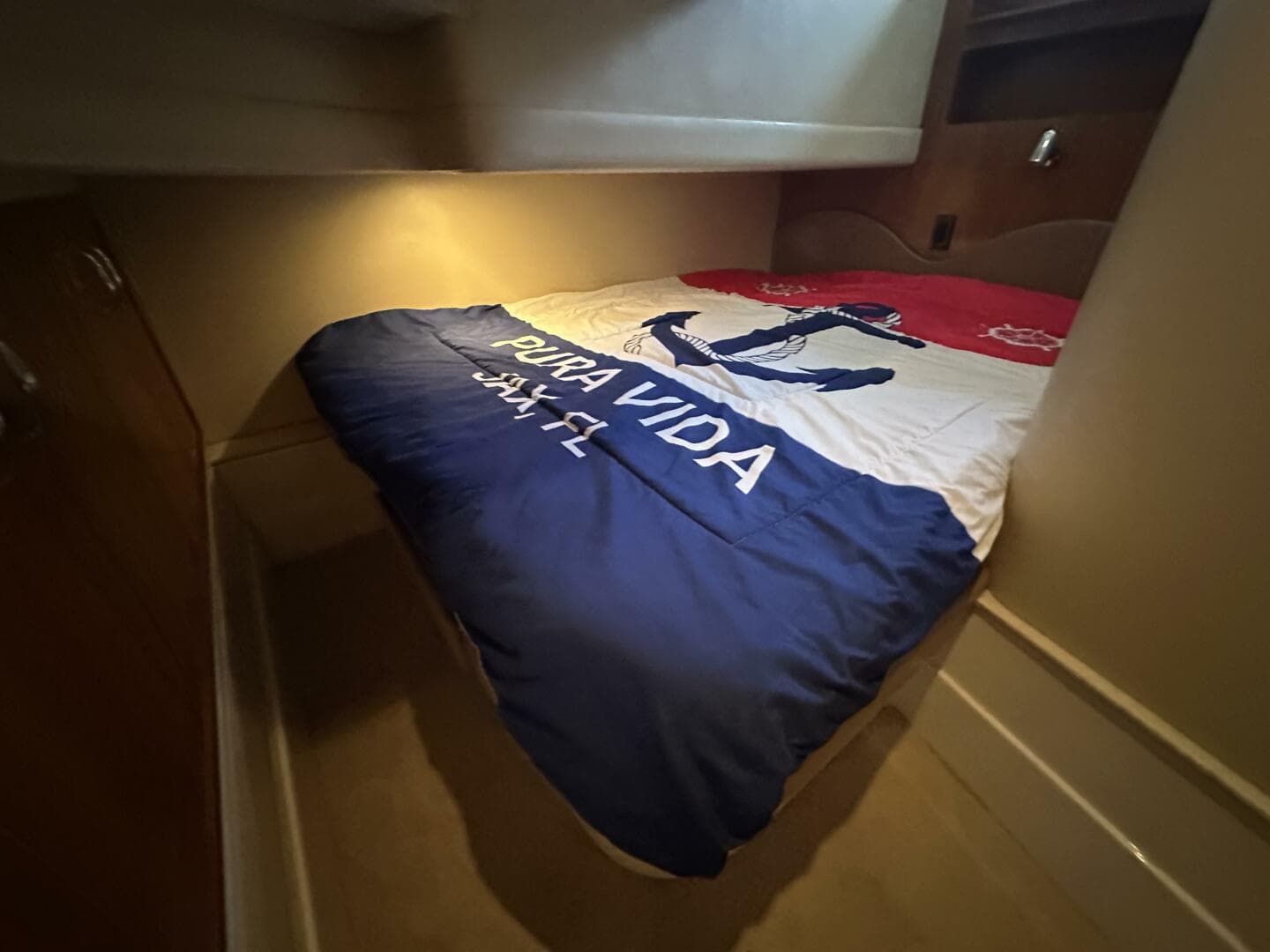 2005 Carver 36 SS — photo 47