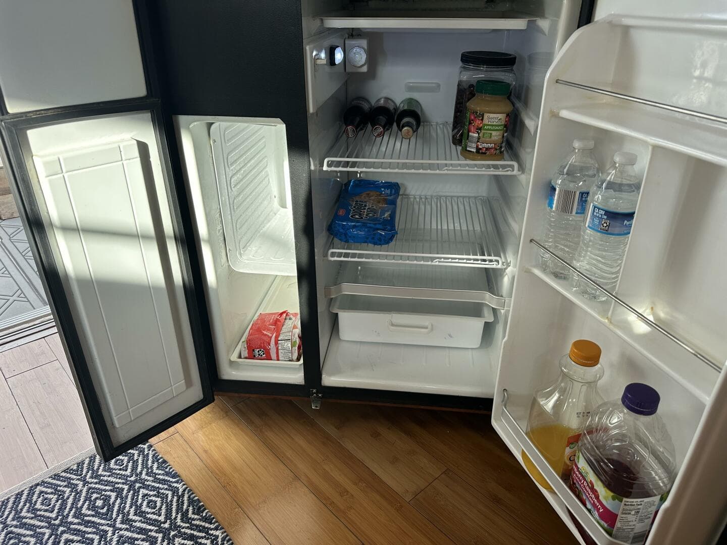 2005 Carver 36 SS — photo 32