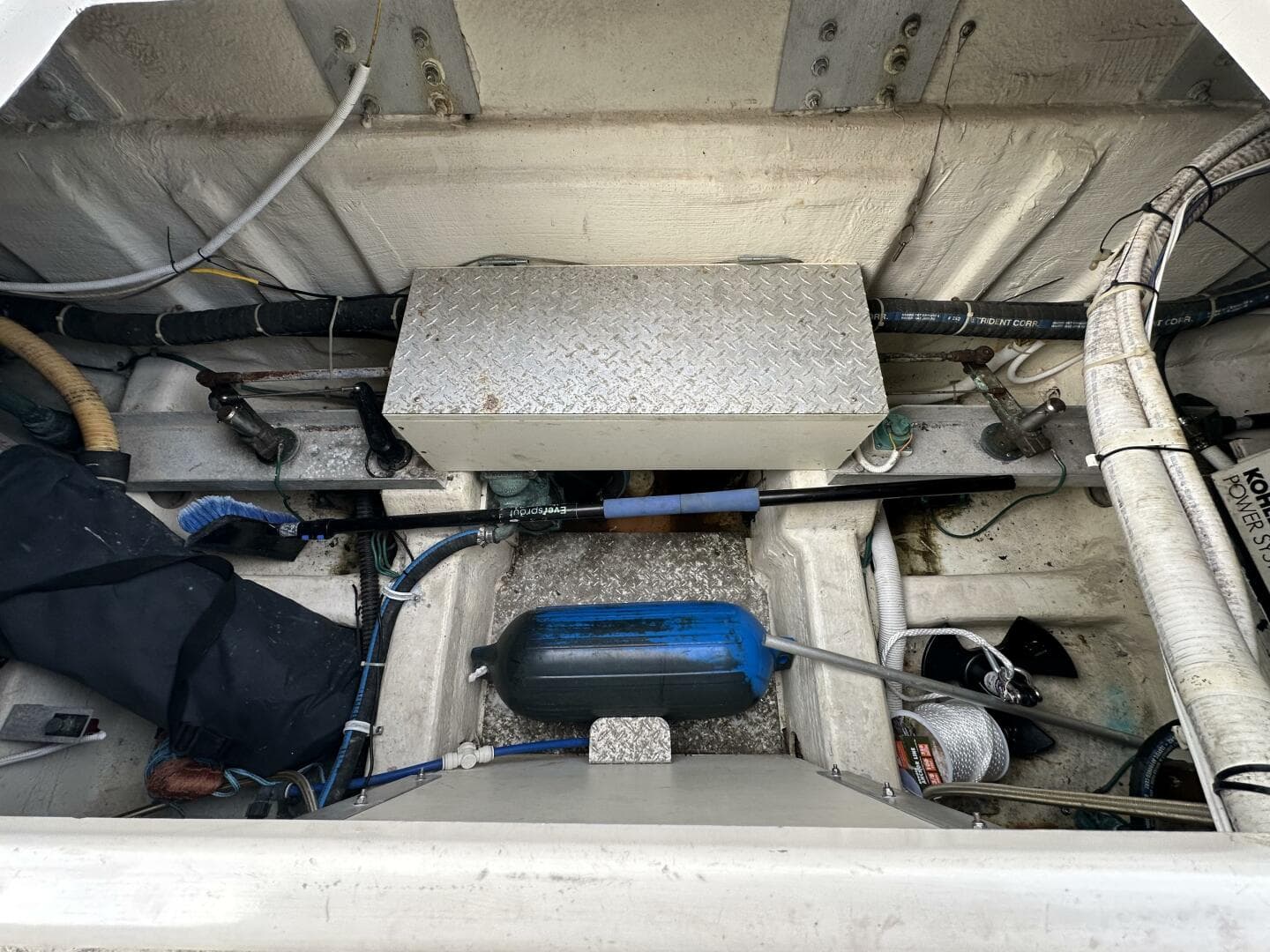 2005 Carver 36 SS — photo 62