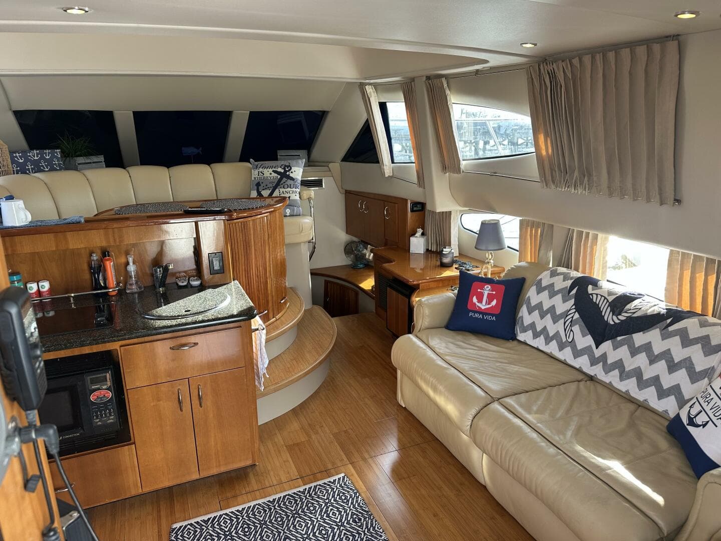 2005 Carver 36 SS — photo 24