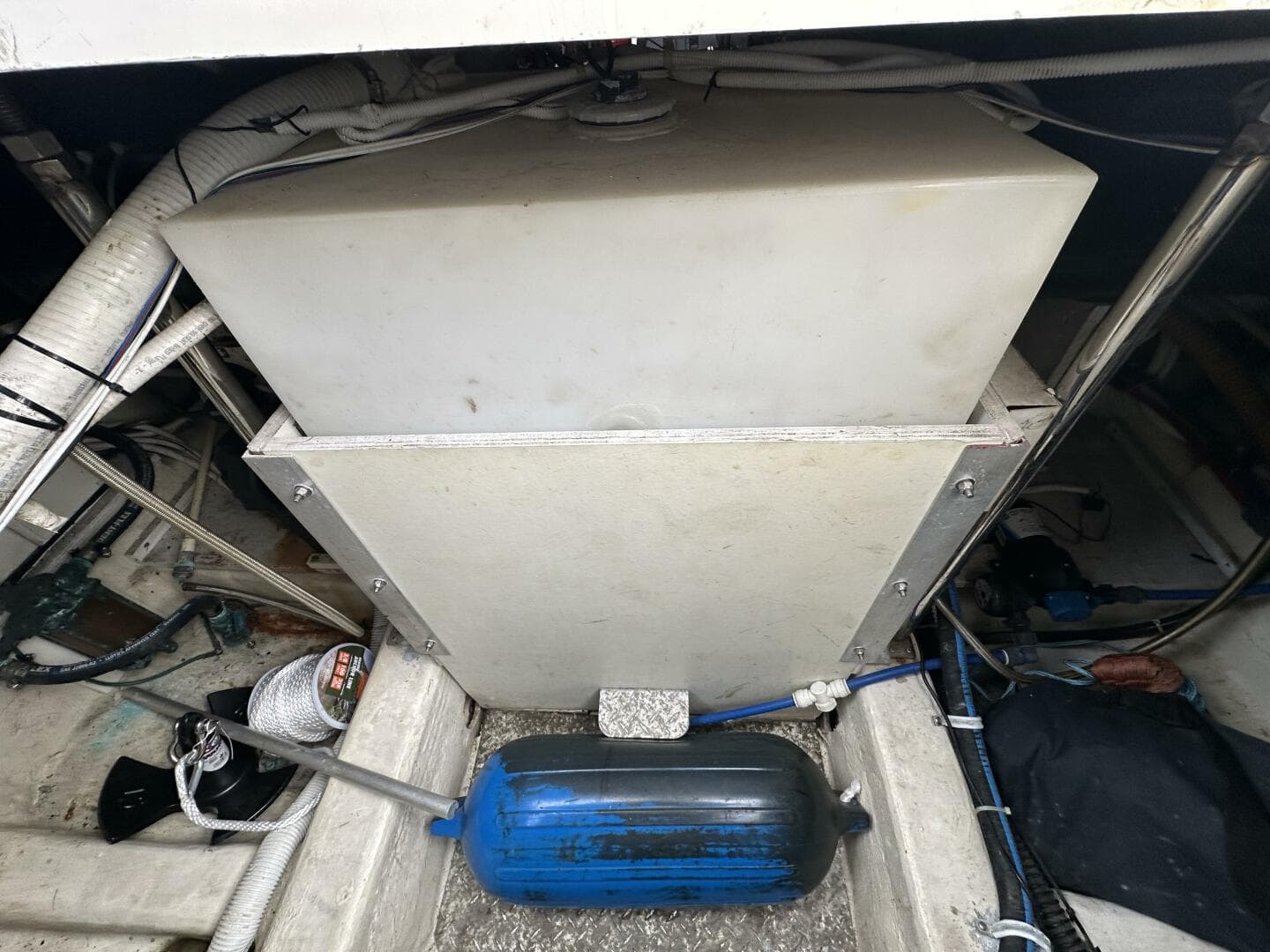 2005 Carver 36 SS — photo 68