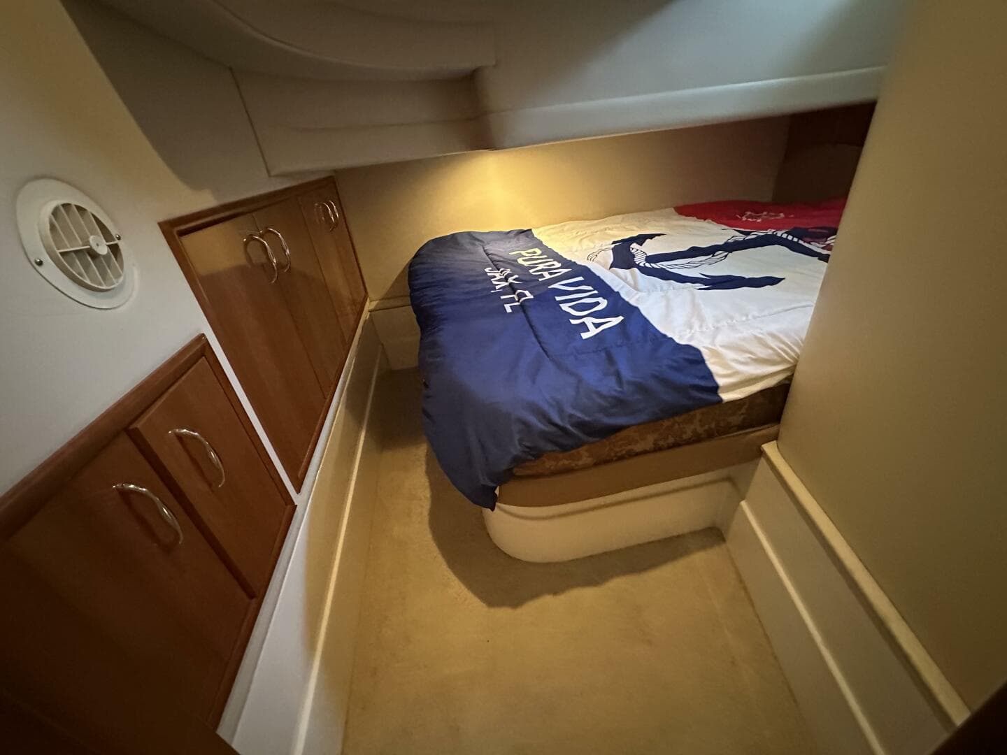 2005 Carver 36 SS — photo 46