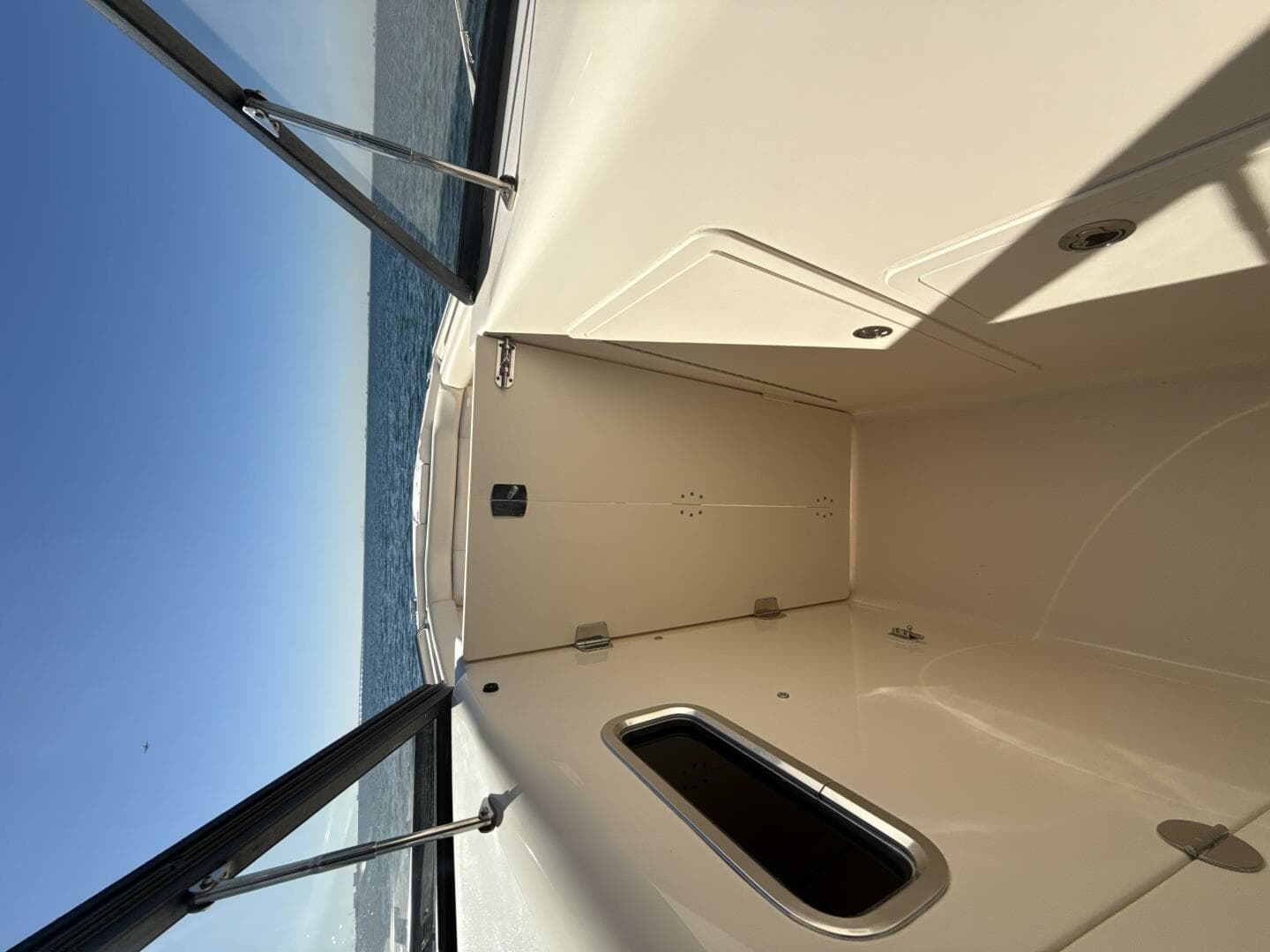 2016 Grady-White 307 Freedom — photo 30