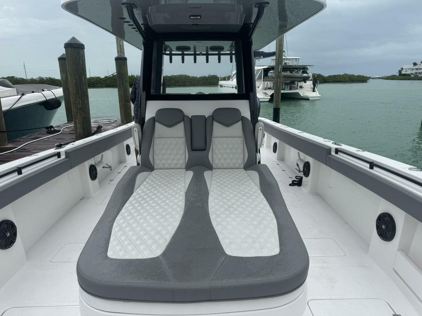 2025 Invincible 35 Catamaran — photo 5