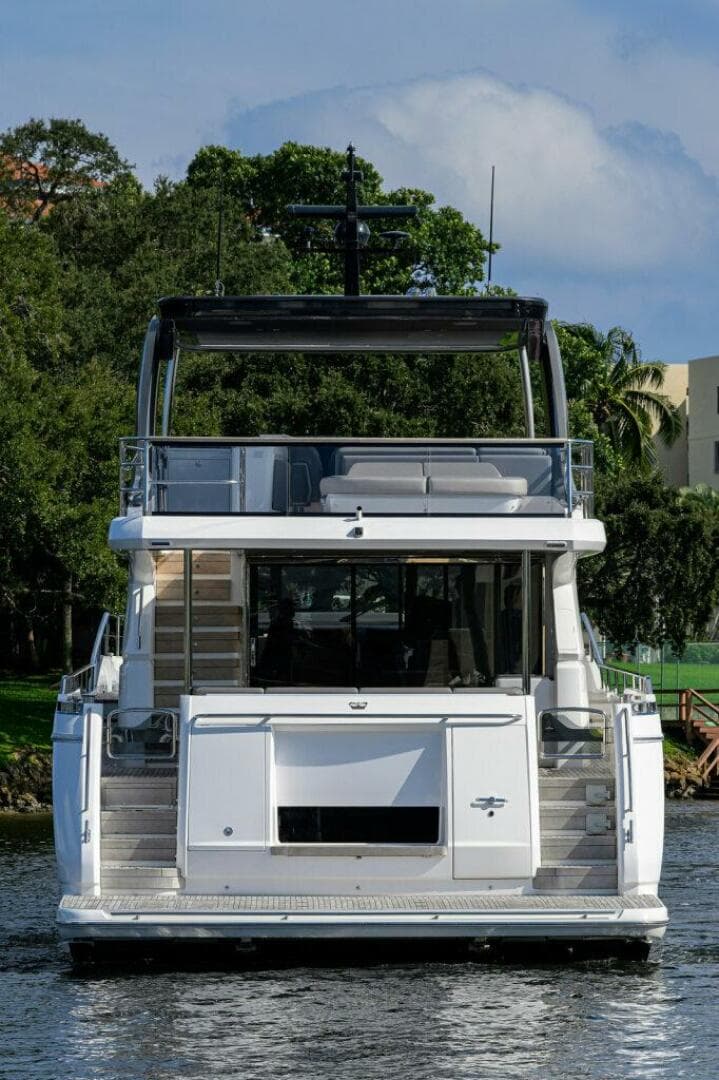 2020 Princess Y78 — photo 5