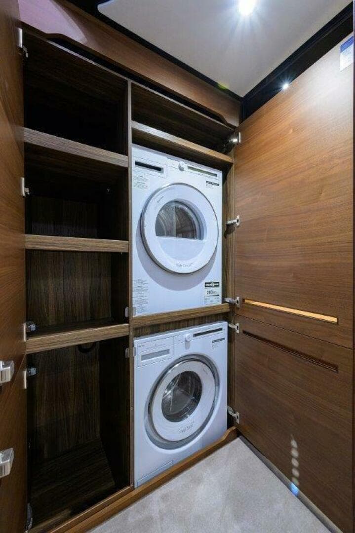 2020 Princess Y78 — photo 68